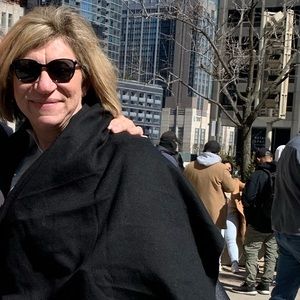 Meet your Posher, Lisa